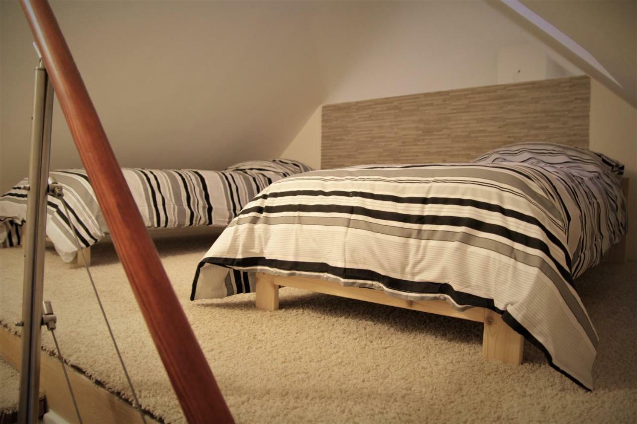 Apartament Aesthetic Tychy Bagian luar foto