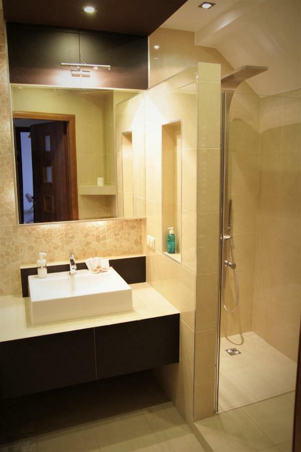 Apartament Aesthetic Tychy Bagian luar foto